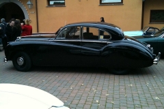 65800_126410360755298_4387938_n